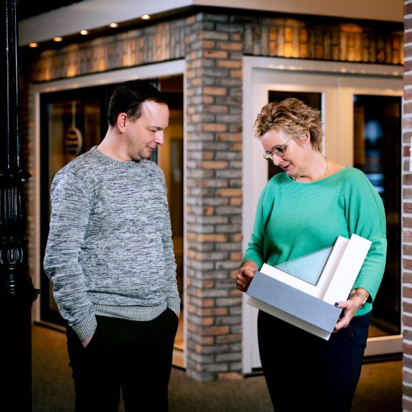 Online marketing grafiek met SEO en HubSpot data-analyse